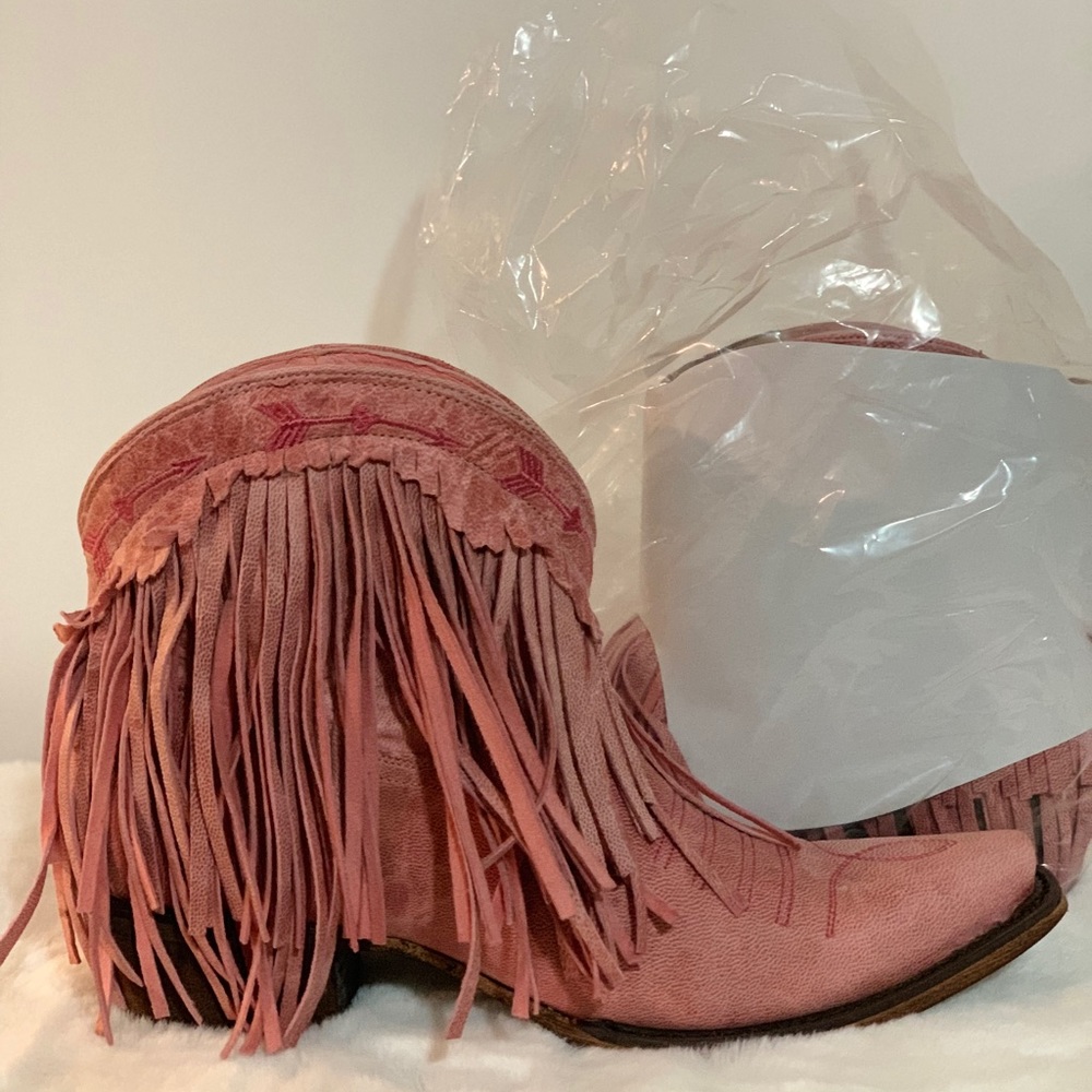 Junk Gypsy by Lane size 7 fringe boots